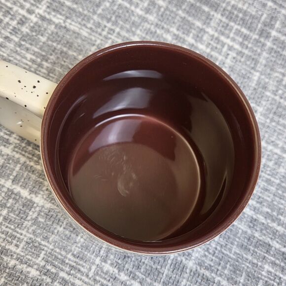 Limited Edition Tim Hortons Ceramic Mug Woodland Beaver 2019 Holiday Cream/Rust - Picture 7 of 10